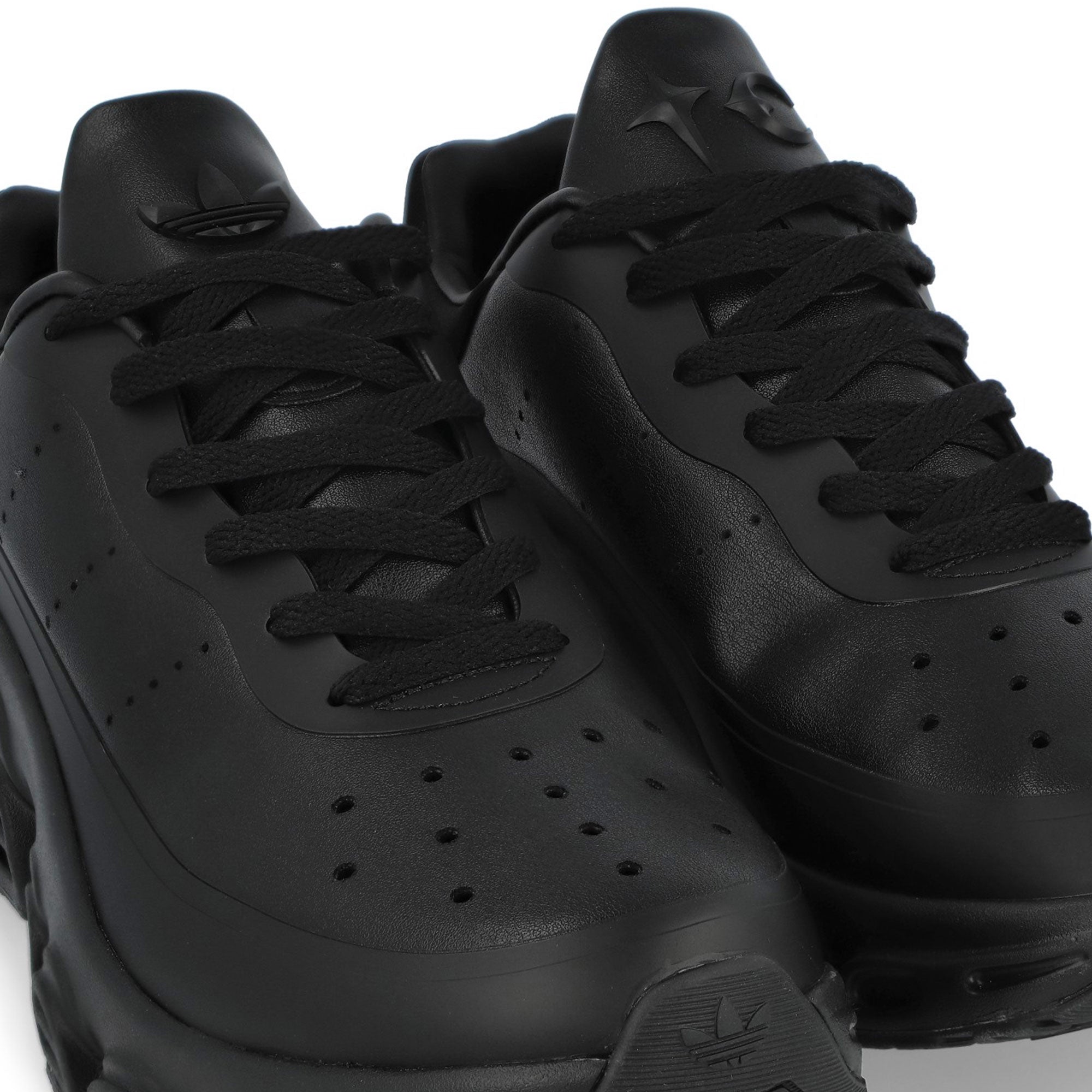 adidas Adiform Megaride TC Core Black / Core Black / Silver Metallic Low Top Sneakers KI9522 Detail View 1 | Overkill
