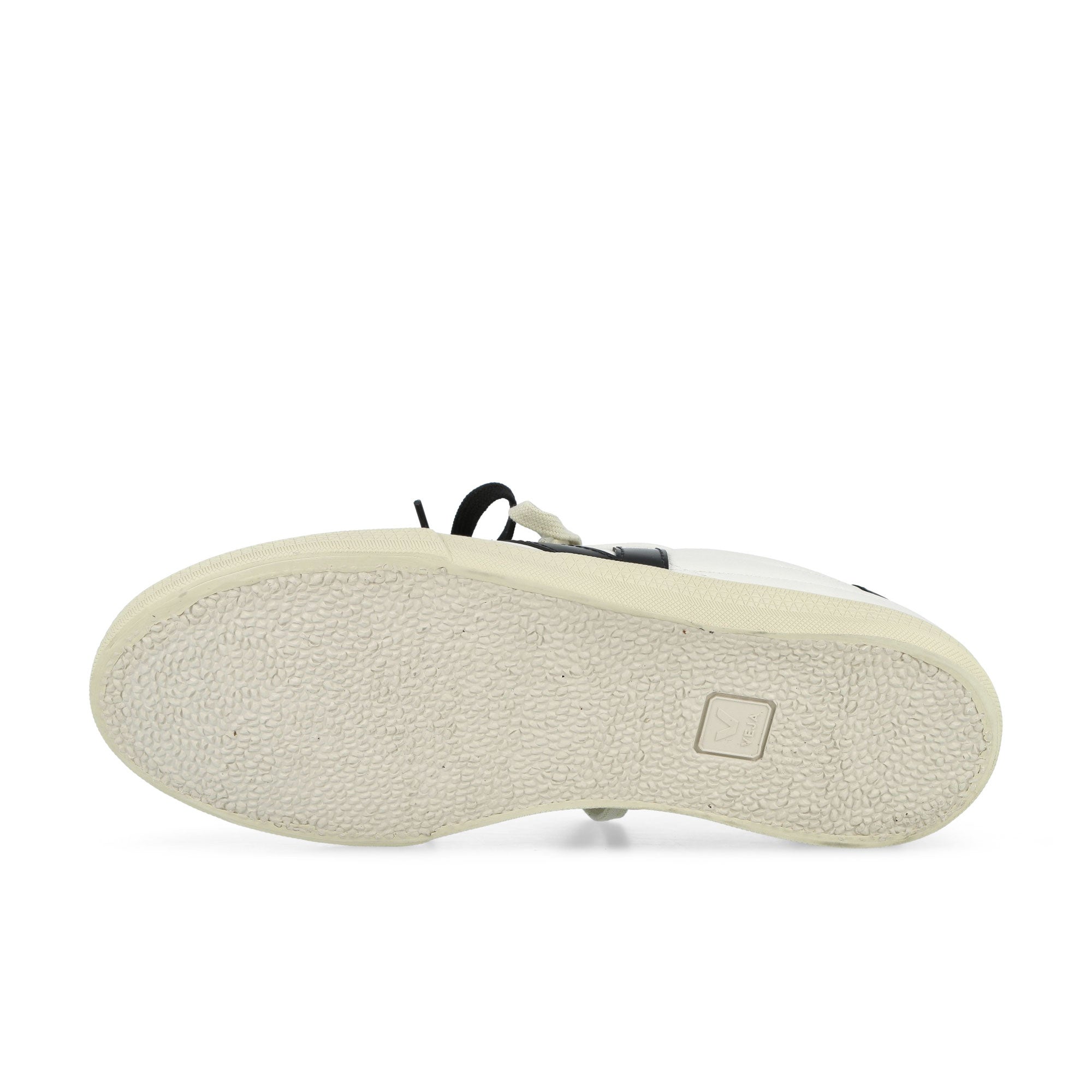 Veja Panenka Leather White Low Top Sneakers MG0221673A Detail View 1 | Overkill

