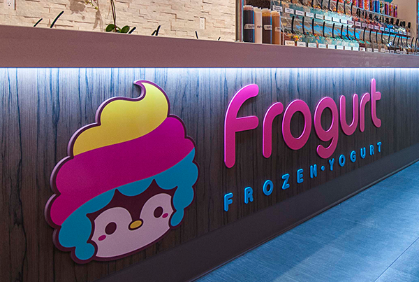 Frogurt Frozen Yogurt – Branding & Design